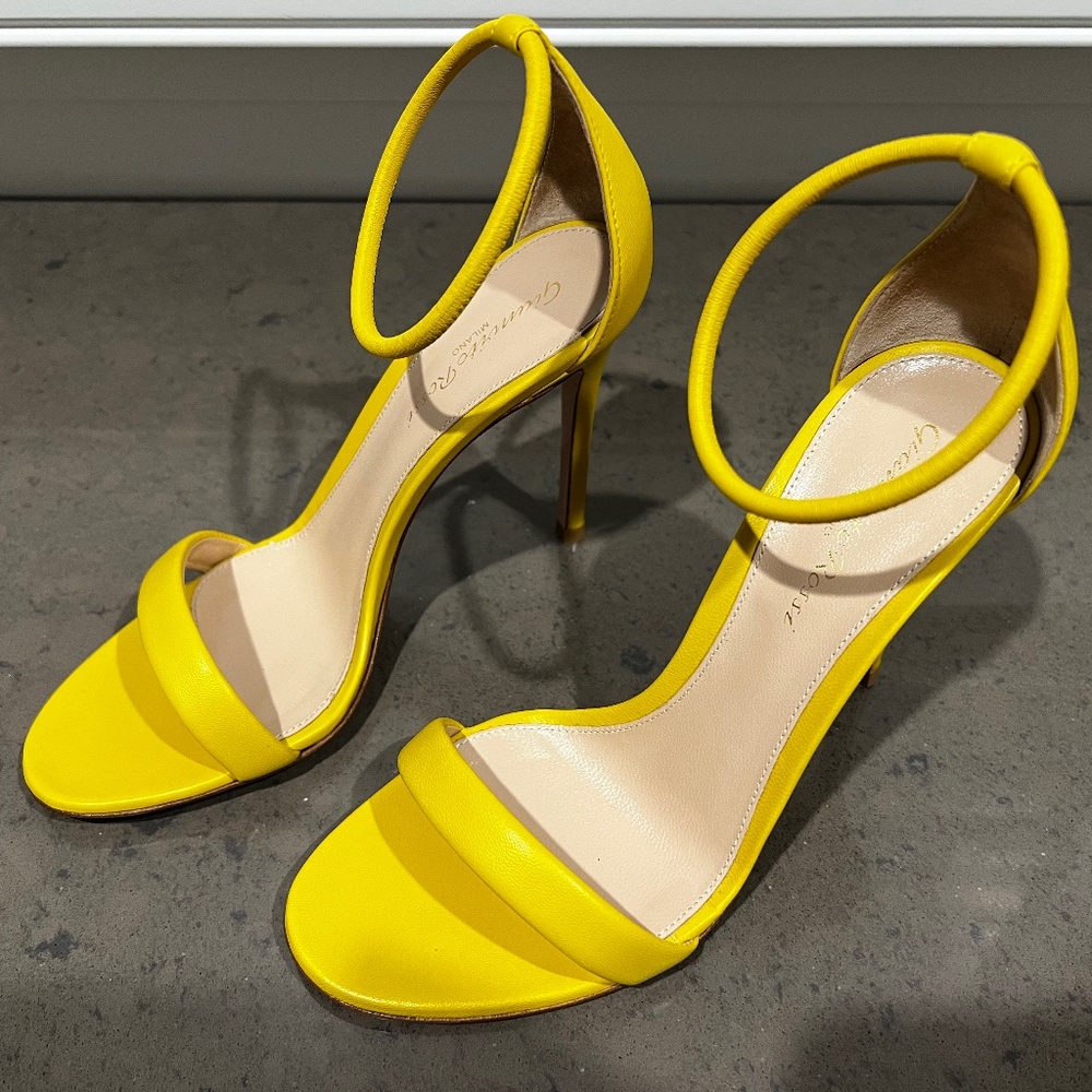 Gianvito Rossi Sandals Heels Yellow Leather Brand New Size 36 6